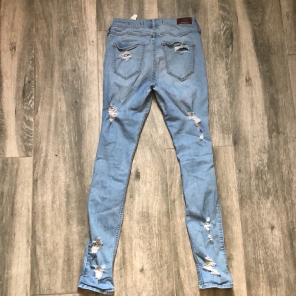 Hollister High-Rise Super Skinny Distressed Jeans - Picture 3 of 5